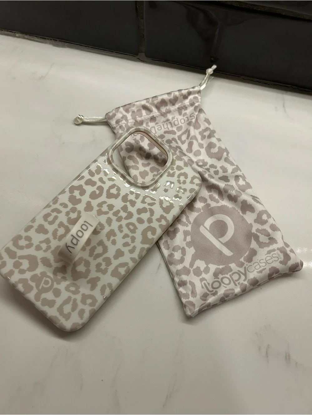 Loopy Cases Leopard Print iPhone 15pro-max Case in Light Taupe